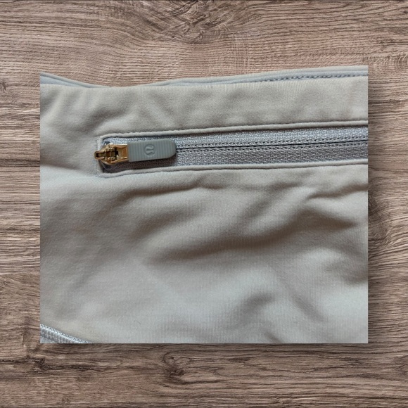 Lululemon Hotty Hot Shorts - Picture 4 of 5